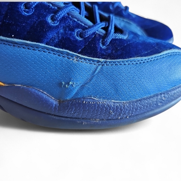 Jordan 12 Retro Blue/Gold Velvet Sneakers Men’s 11 Rare 2019 Vintage Release - Picture 10 of 14